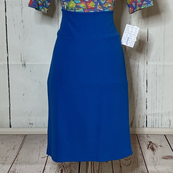 LuLa Roe Cassie - Picture 9 of 9